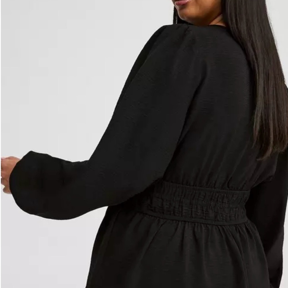 Peplum Long Sleeve V-Neck Smocked Waist Top - Picture 2 of 4